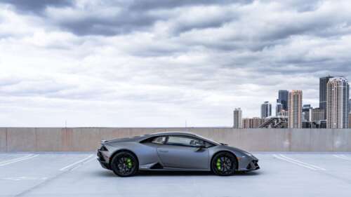 Елегантний і потужний суперкар Lamborghini Huracán, представлений у професійному... 8K