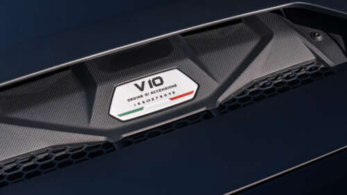 Елегантний суперкар Lamborghini Huracán, зображений у високій роздільній здатності,... 8K