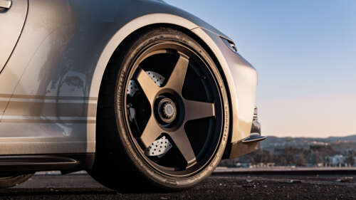 Високопродуктивний спортивний автомобіль Porsche GT3 RS з агресивним аеродинамічним... 8K