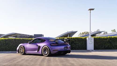 Високопродуктивний спортивний автомобіль Porsche GT3 RS з агресивним аеродинамічним... 8K