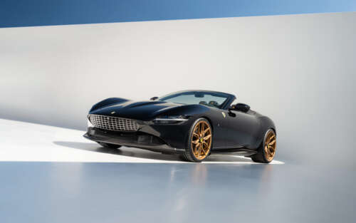 Елегантний і вишуканий Ferrari Roma – розкішний спортивний автомобіль, який вирізняється... 7680x4800