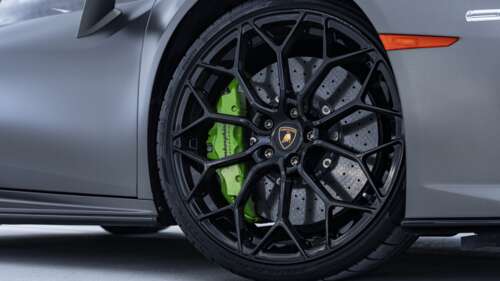 Високопродуктивний спортивний автомобіль Lamborghini Huracan, зображений у чіткій,... 8K