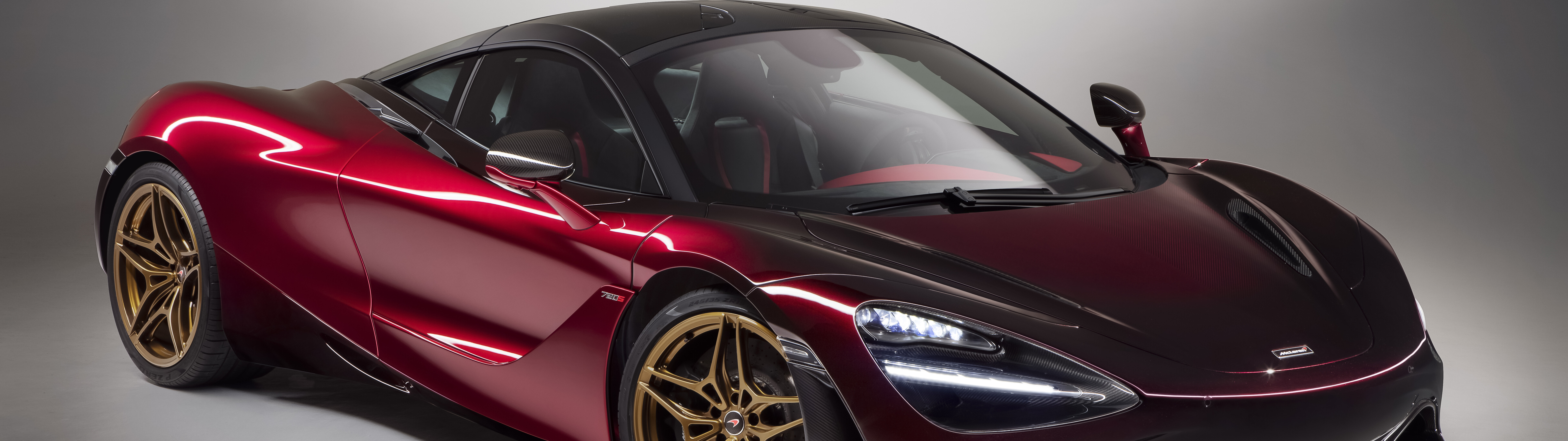Захопливий вид на McLaren 720S Velocity від MSO, що демонструє його елегантний аеродинамічний кузов і розкішний дизайн суперкара.