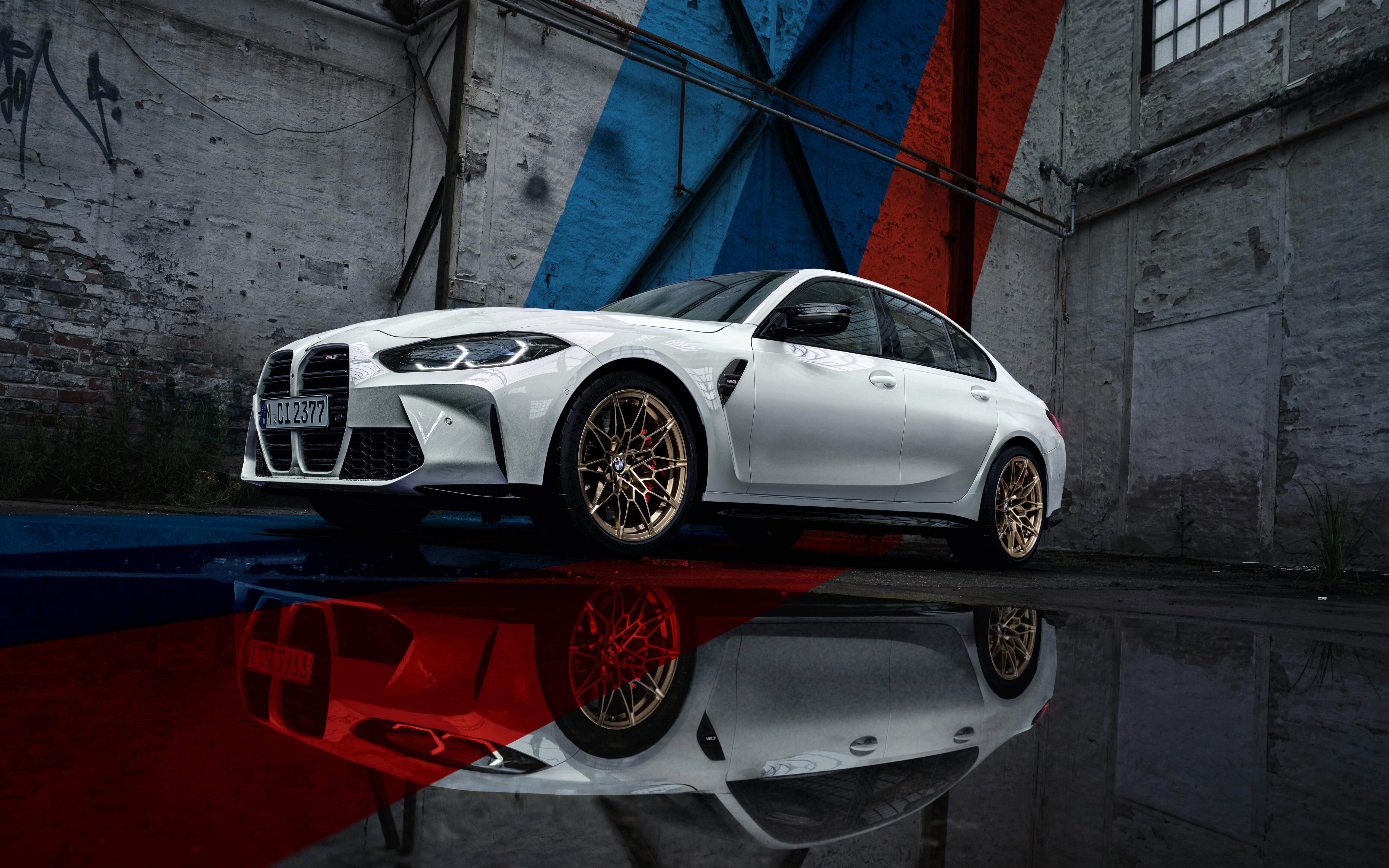 Елегантний і потужний розкішний спортивний автомобіль BMW M3.